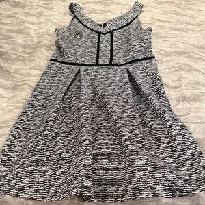 Mossimo Women’s Black & White Textured Knit Dress with Contrast Trim (medium)